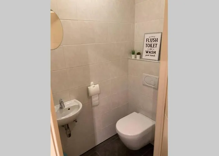 Vakantieverblijf 'mara Cinco' Met Ruim Terras In * Ostende